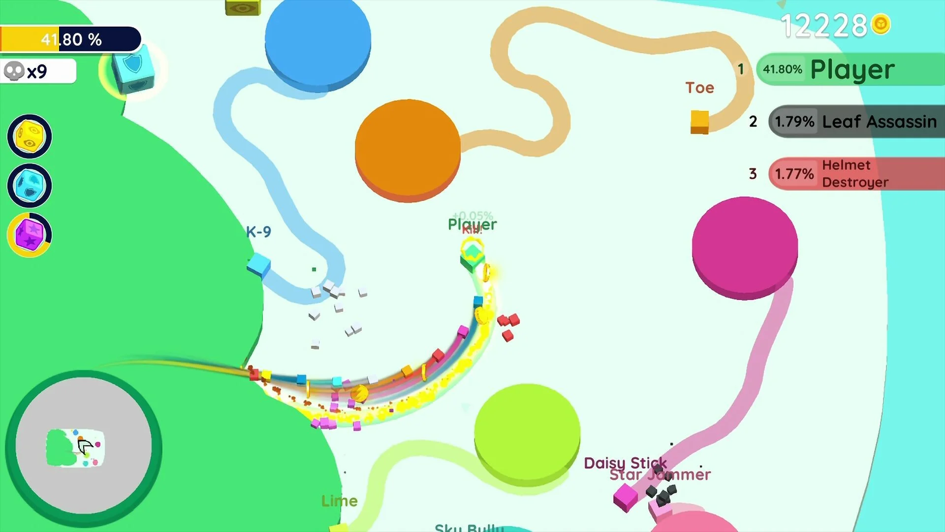 Paper.io player expanding territory while avoiding enemy trails